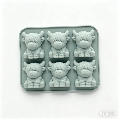 Highland Cow Silicone Ice Cube Mold