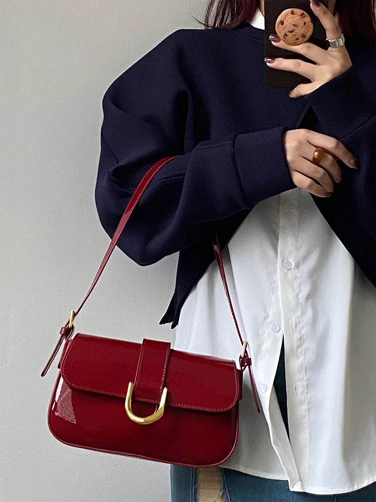 Vintage Horseshoe Buckle Crossbody Shoulder Bag