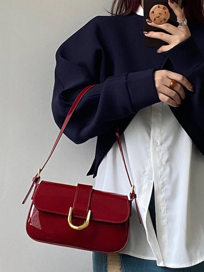 Vintage Horseshoe Buckle Crossbody Shoulder Bag