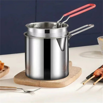 Household Deep Frying Pot with Removable Strainer for Chips & Chicken