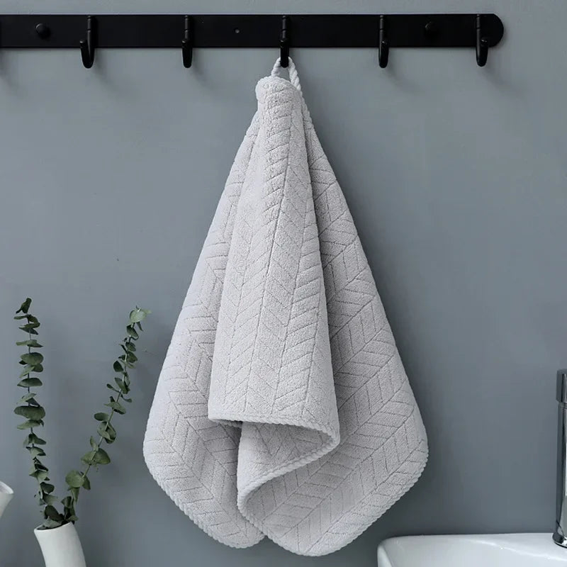 Thick Coral Velvet Bath Towel