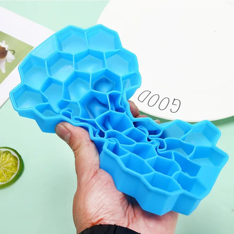 37-Grid Honeycomb Silicone Ice Cube Tray with Lid