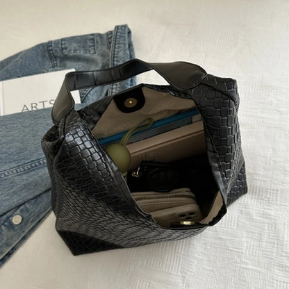 Large Capacity Casual Armpit Bag for Work & Daily Use