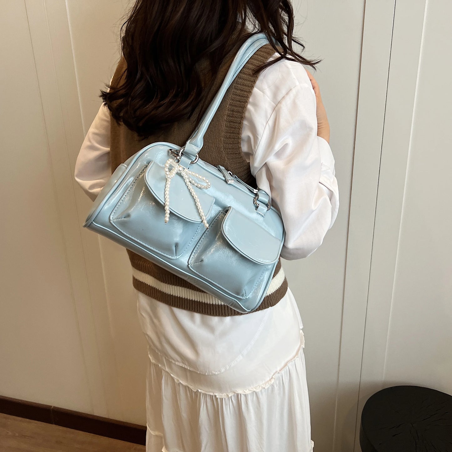 Bow Accent Shoulder Handbag
