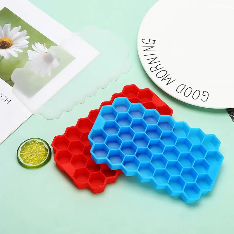37-Grid Honeycomb Silicone Ice Cube Tray with Lid