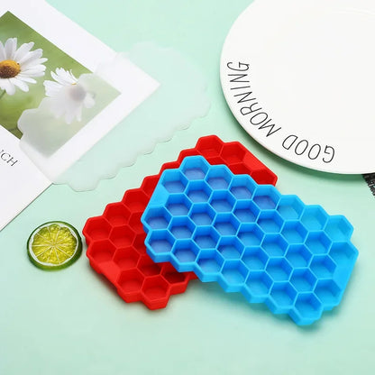 37-Grid Honeycomb Silicone Ice Cube Tray with Lid