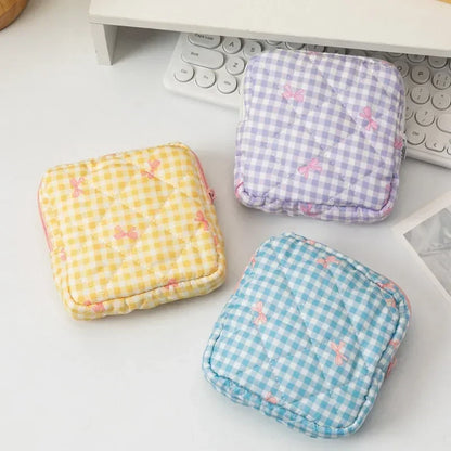 Heart Print Feminine Hygiene Storage Pouch