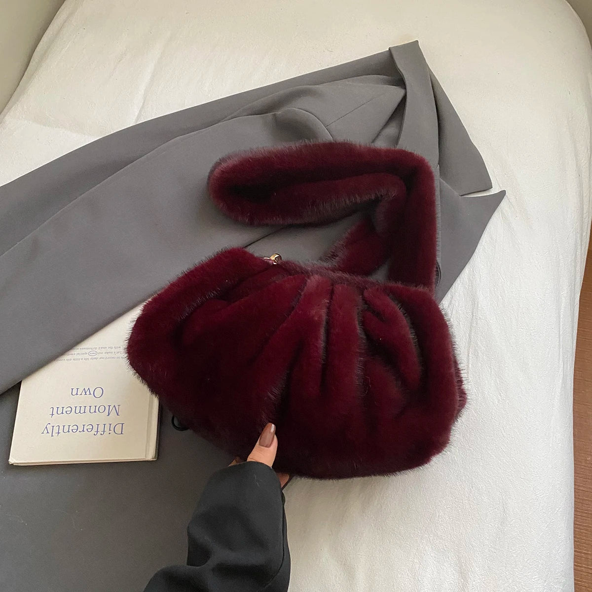 Women’s Faux Fur Cloud Shoulder Bag