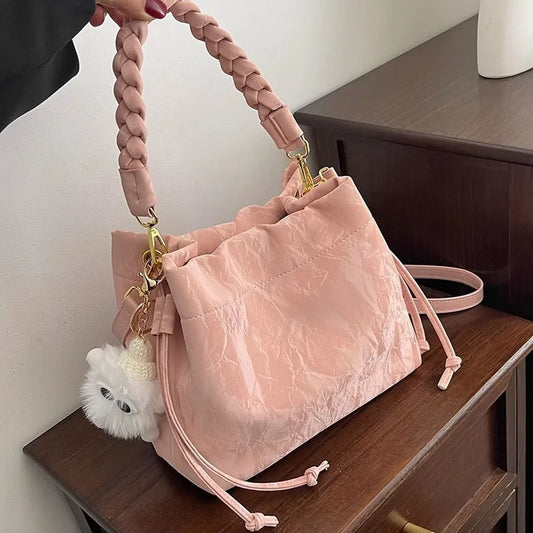 Women’s Medium Bucket Tote Bag