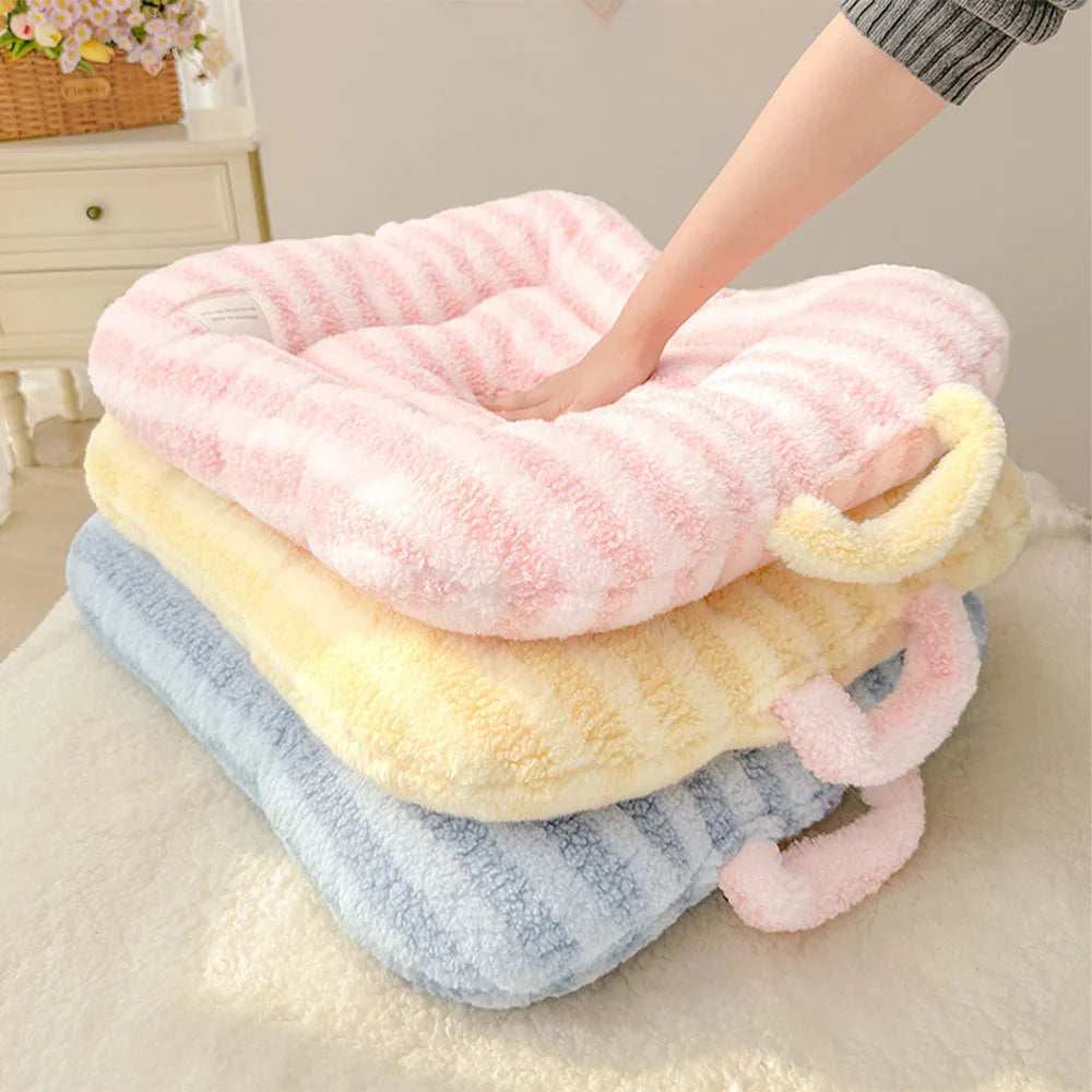 Soft Plush Oval Cat & Dog Bed Pad