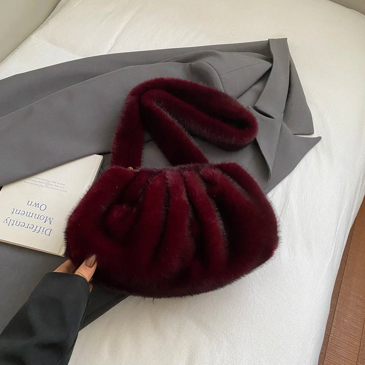 Women’s Faux Fur Cloud Shoulder Bag