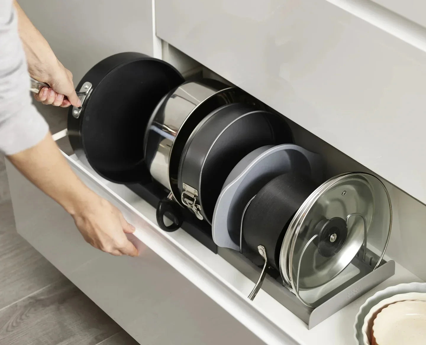 Expandable Pot & Pan Rack