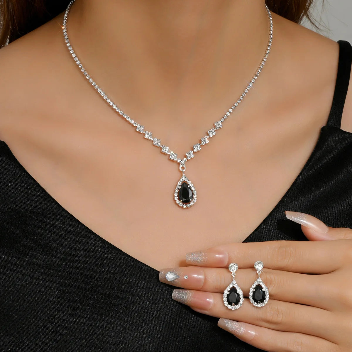 Women’s Water Drop Necklace & Earring Jewelry Set