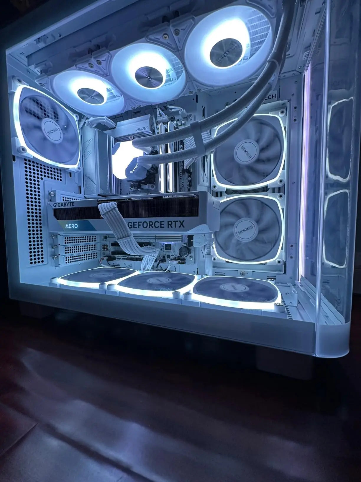 Adjustable GPU Support Bracket