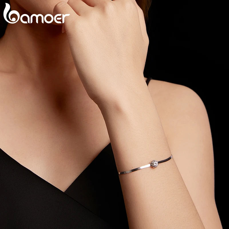 925 Sterling Silver Moissanite Flower Bud Bracelet