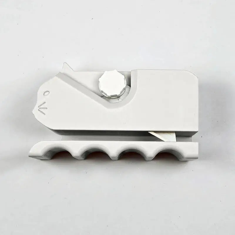 Cat-Shaped Cardboard Cutter for DIY Cat Scratchers