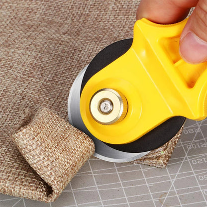 Rotary Fabric Cutter