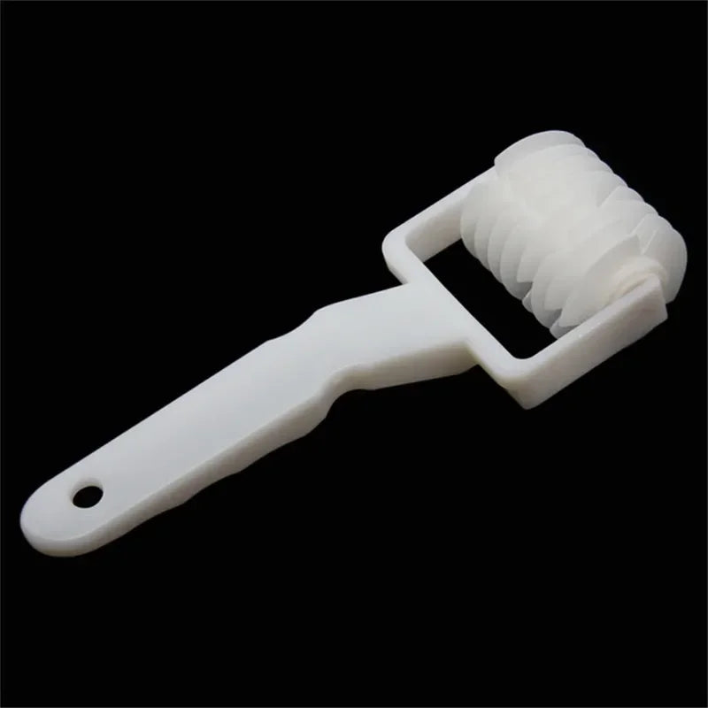 Plastic Lattice Pastry Roller Cutter