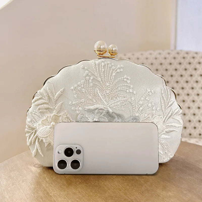 Vintage Lace Shell Evening Clutch Bag