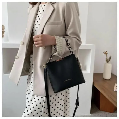 Minimalist Chain Bucket Crossbody Bag