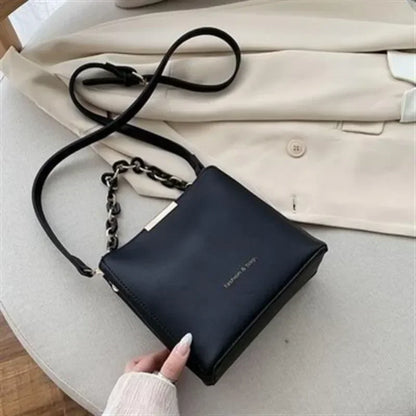 Minimalist Chain Bucket Crossbody Bag