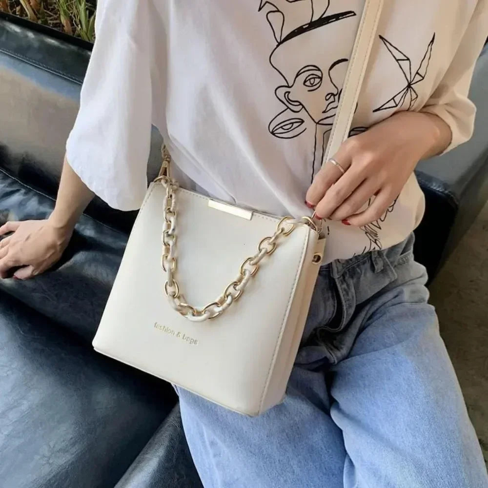 Minimalist Chain Bucket Crossbody Bag