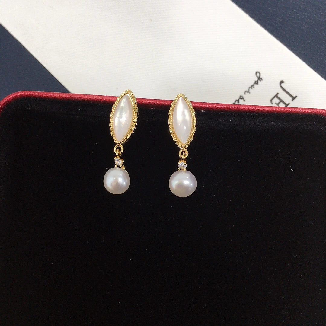 Freshwater Pearl Oval Stud Earrings