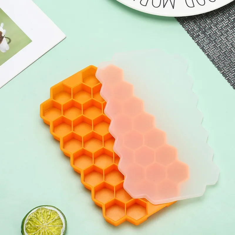 37-Grid Honeycomb Silicone Ice Cube Tray with Lid