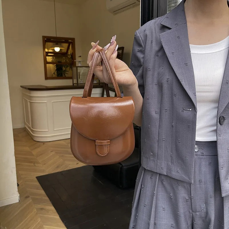 Retro Shell Crossbody Shoulder Bag