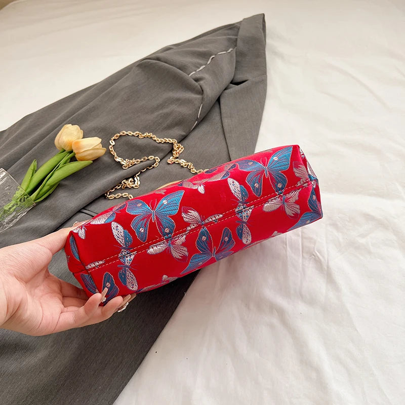 Vintage Embroidered Chain Clutch Handbag