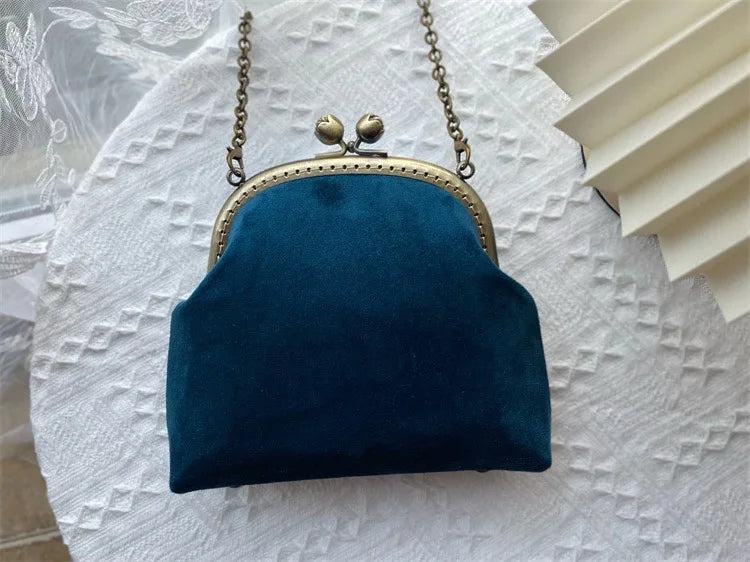 Vintage Green Velvet Pearl Clutch Bag