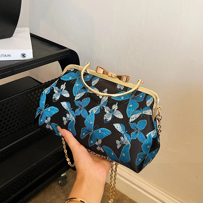 Vintage Embroidered Chain Clutch Handbag