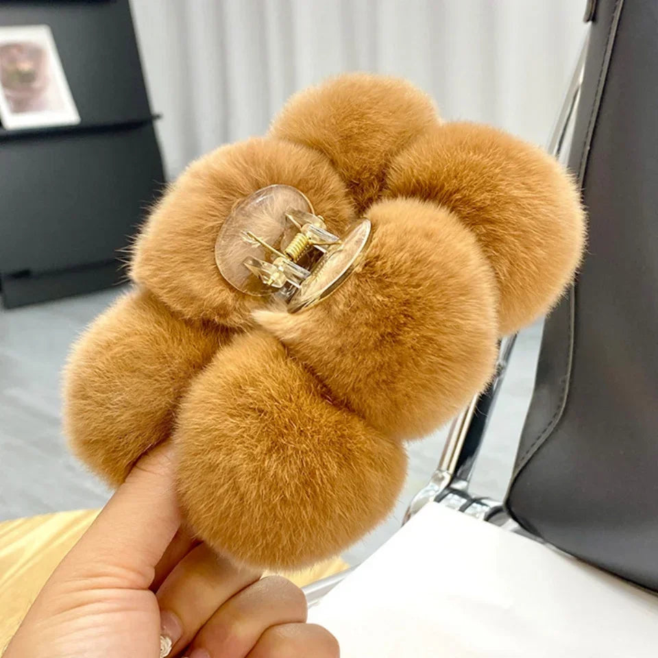 Women’s Furry Hair Claw Clip