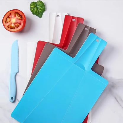 Foldable Shovel-Shaped Plastic Cutting Board