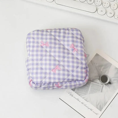 Heart Print Feminine Hygiene Storage Pouch
