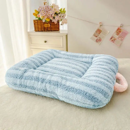 Soft Plush Oval Cat & Dog Bed Pad