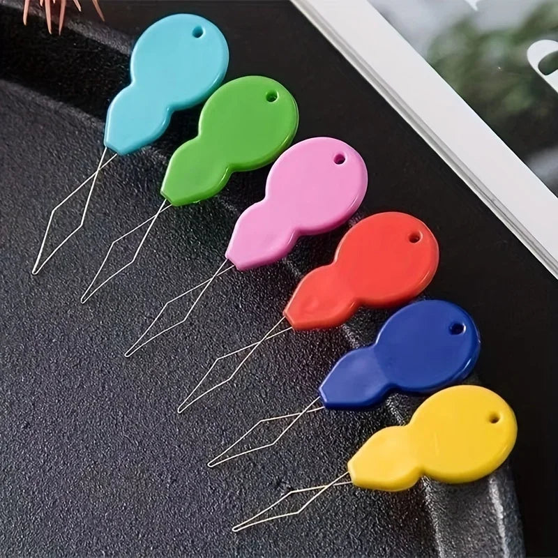 2/5/10-Piece Plastic Needle Threader Set