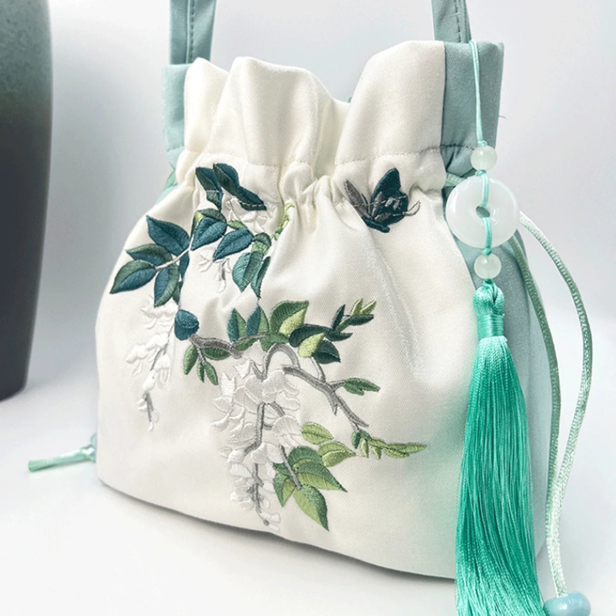 Ladies' Handbags Featuring Han Elements, Ancient-Style Embroidery, Hanfu Bags and Cheongsam Bags, Festival Gift Bags