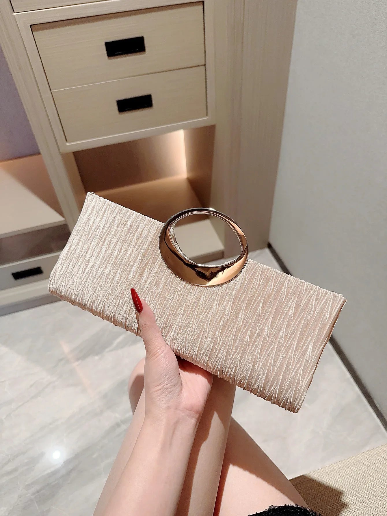 Classic Pleated Design Metal Evening Bag